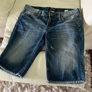 5 for $25 on select items. Excellent Condition Size 10